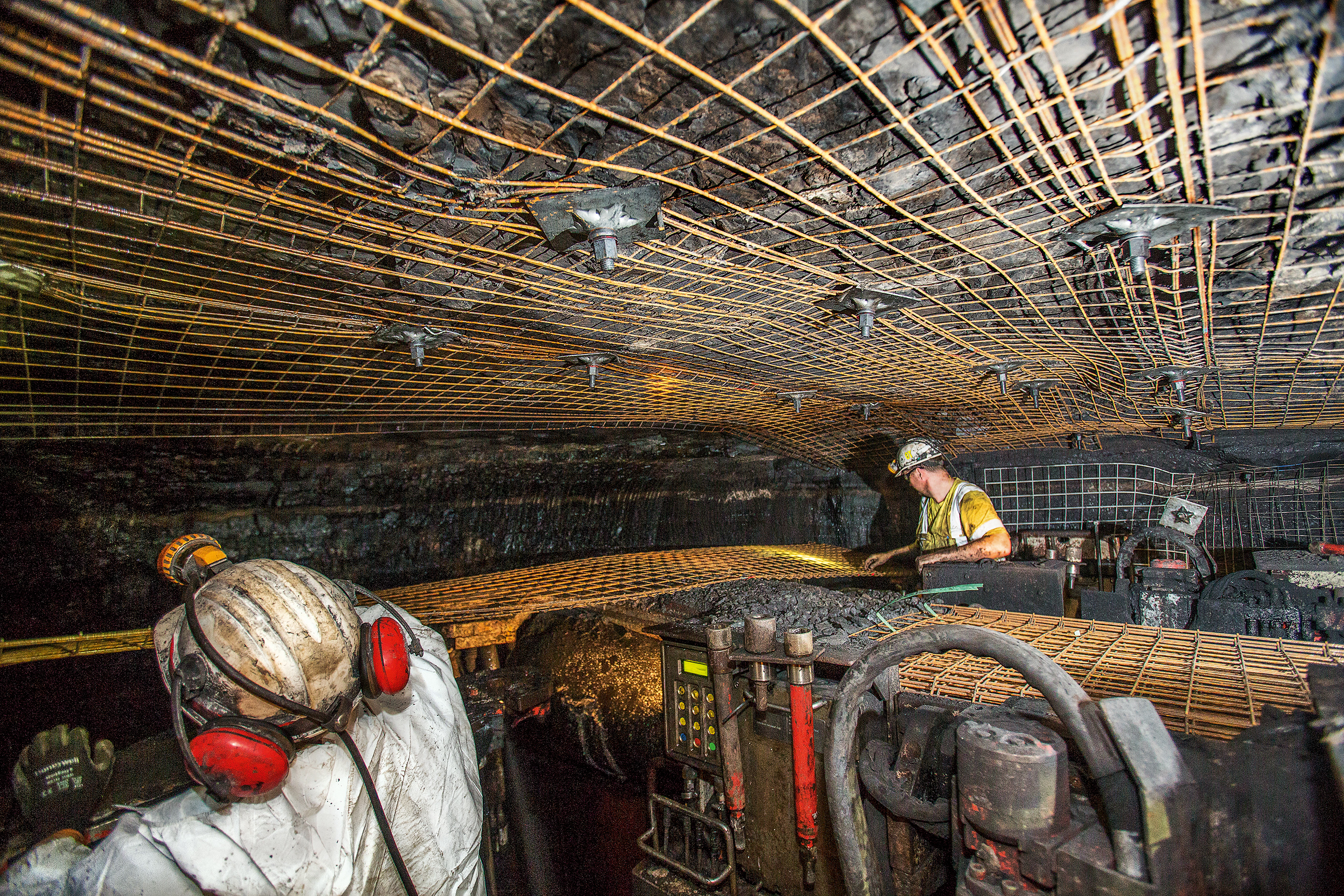 The New DSI-PEAK Rock Bolt Challenges Conventional Bolting Techniques in Underground Coal Mines The New DSI-PEAK Rock Bolt Challenges Conventional Bolting Techniques in Underground Coal Mines