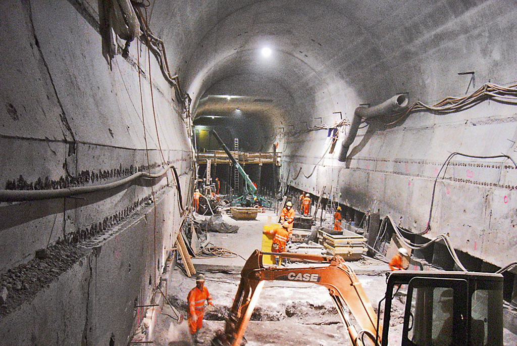 Rehabilitation Works during Construction of the Chienberg Tunnel, Sissach Rehabilitation Works during Construction of the Chienberg Tunnel, Sissach