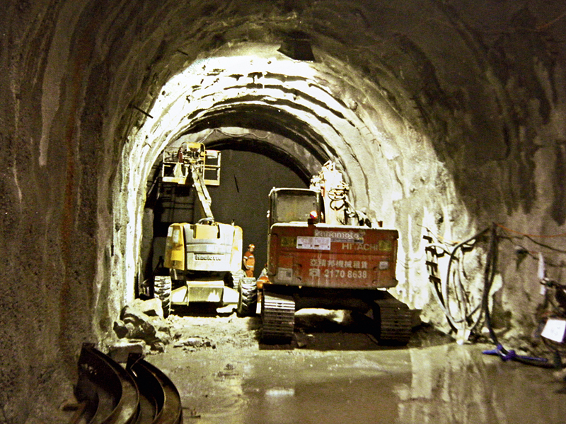 AT-Pipe Umbrella System Prevents Settlement: The MTR West Island Line AT-Pipe Umbrella System Prevents Settlement: The MTR West Island Line