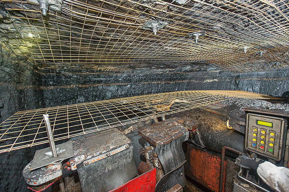 Delivering Ground Support Cost Efficiencies: The DSI-PEAK Resin Bolting System Delivering Ground Support Cost Efficiencies: The DSI-PEAK Resin Bolting System